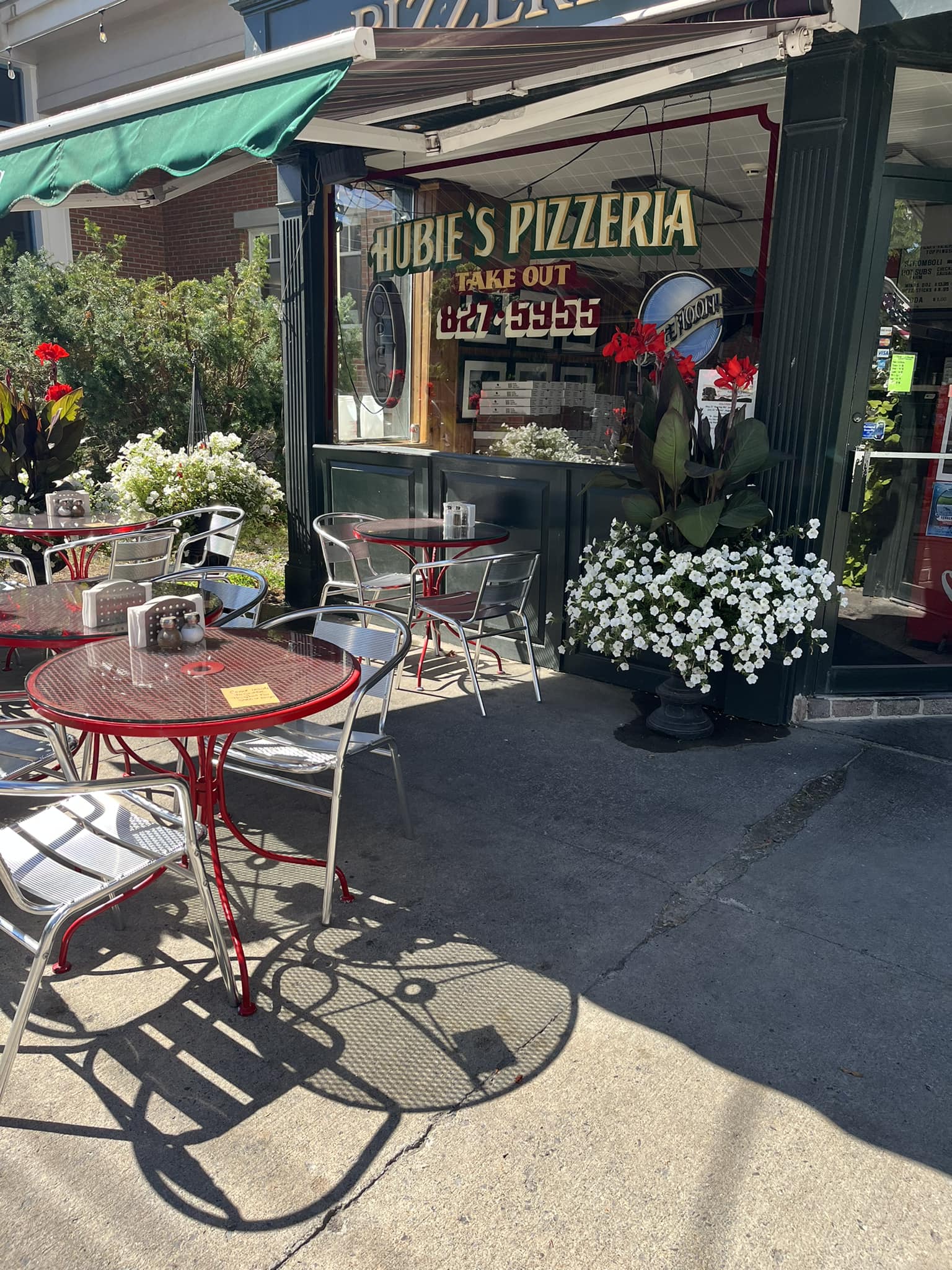 Hubie’s Restaurant & Pizzeria