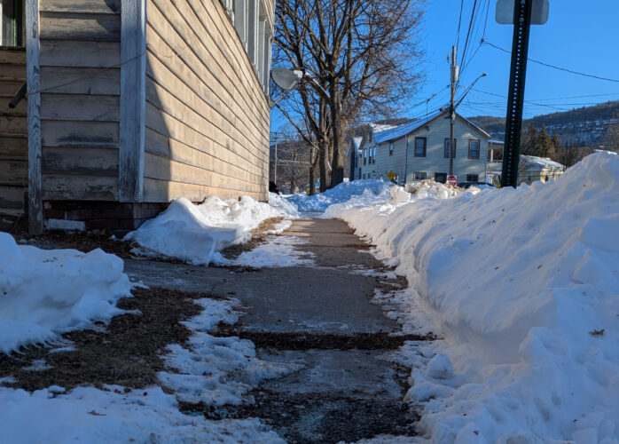 Upper Railroad Avenue Sidewalk